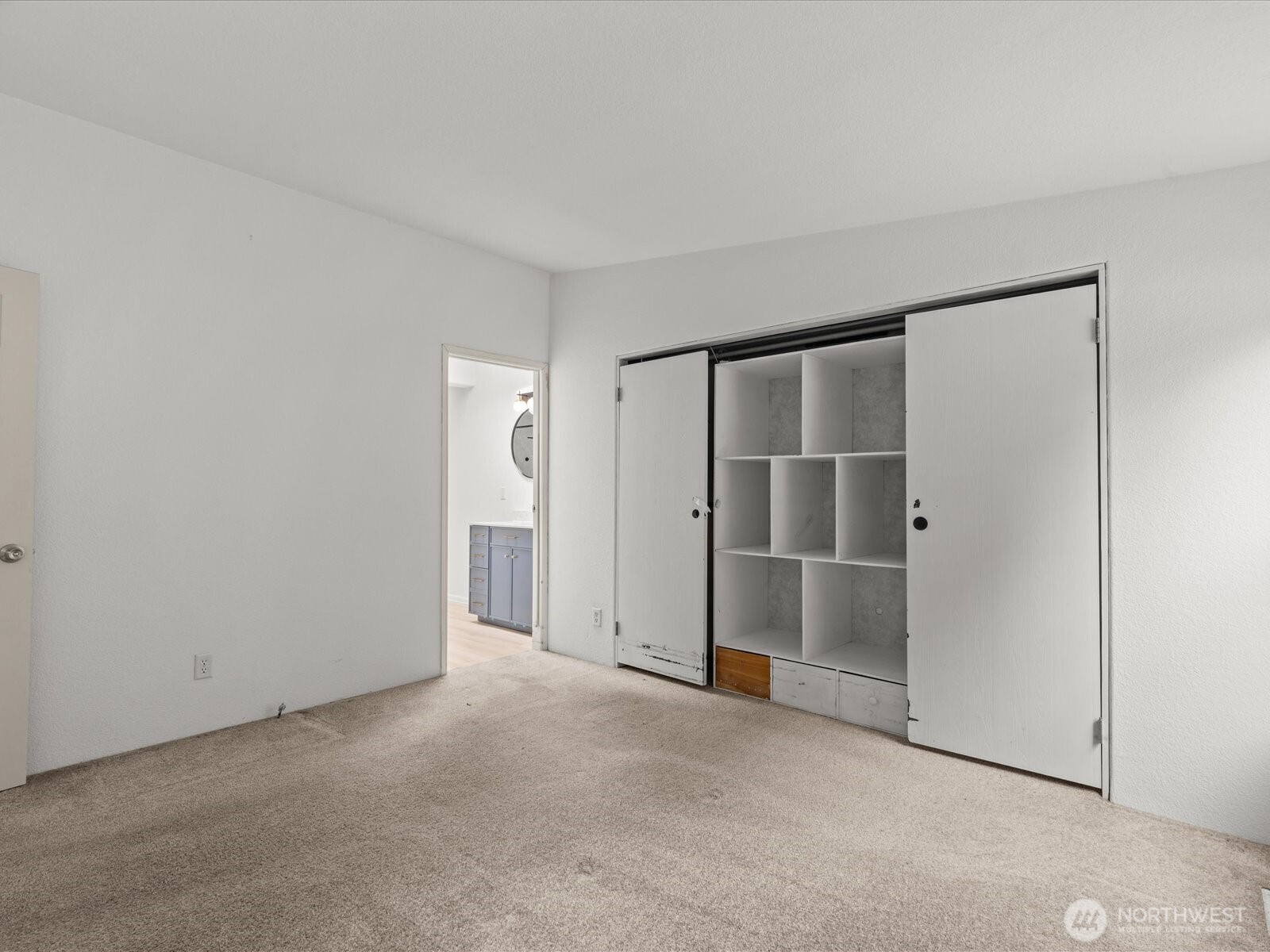 20524 32nd Drive Southeast Bothell, WA 98012 - Photo 18 of 39 a view of an empty room with a empty space