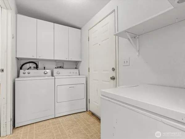 $500,000 | 20524 32nd Drive Southeast, Bothell, WA 98012