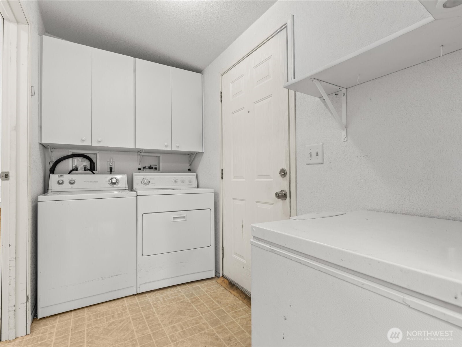 20524 32nd Drive Southeast Bothell, WA 98012 - Photo 28 of 39 a utility room with dryer and washer