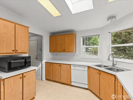 $500,000 | 20524 32nd Drive Southeast, Bothell, WA 98012