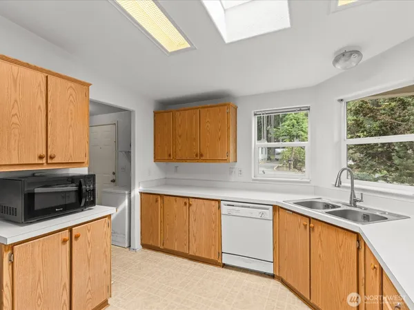 $500,000 | 20524 32nd Drive Southeast, Bothell, WA 98012
