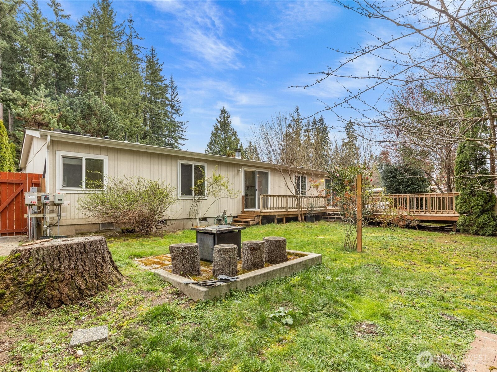 20524 32nd Drive Southeast Bothell, WA 98012 - Photo 31 of 39 a view of a house with a patio