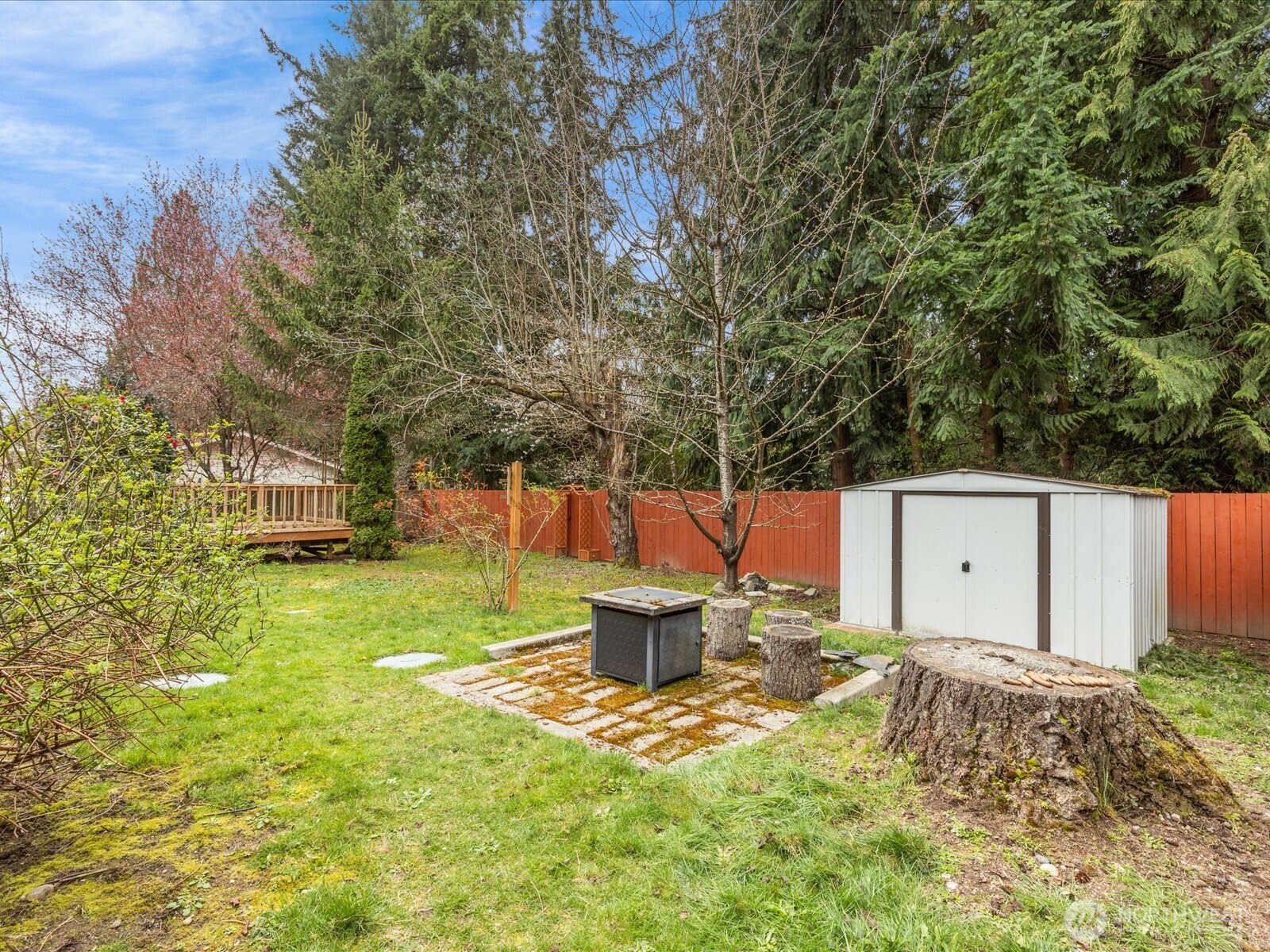 20524 32nd Drive Southeast Bothell, WA 98012 - Photo 33 of 39 a view of a backyard with toilet