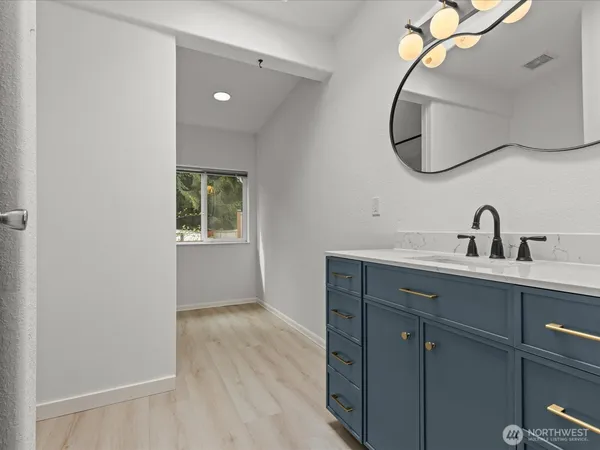 $500,000 | 20524 32nd Drive Southeast, Bothell, WA 98012