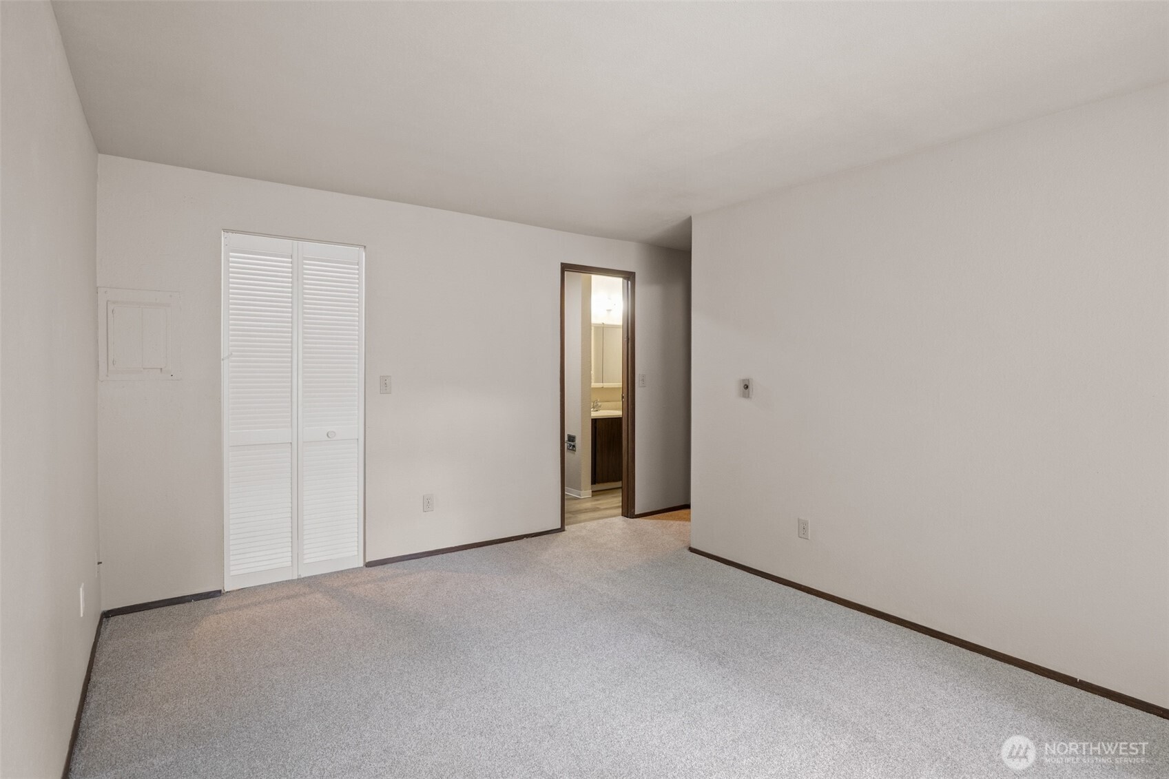 4308 Northeast Sunset Boulevard, Unit T2 Renton, WA 98059 - Photo 25 of 35 Gallery Image 25