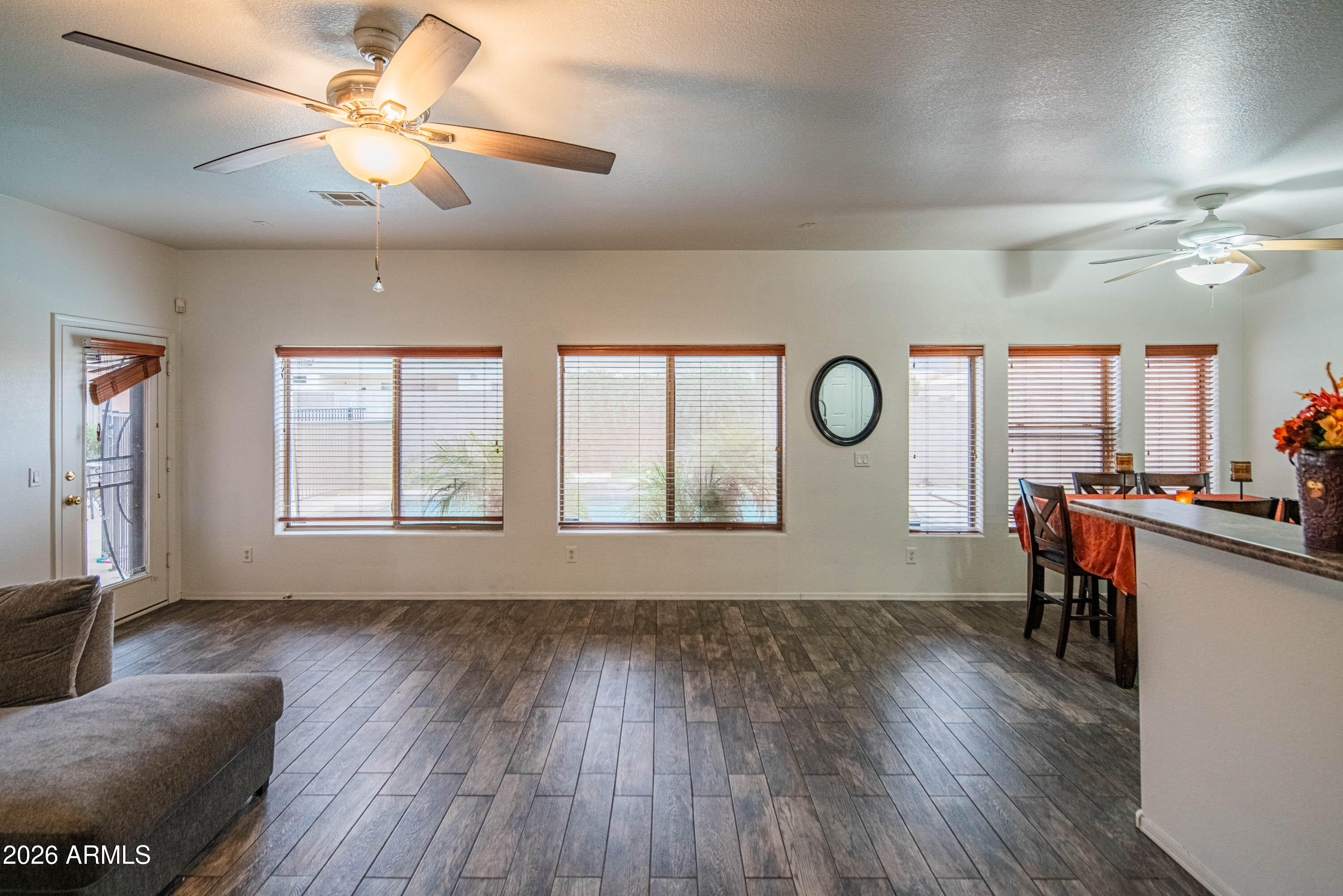 2621 East Pecan Road Phoenix, AZ 85040 - Photo 7 of 31 craigrootimaging_epr-15