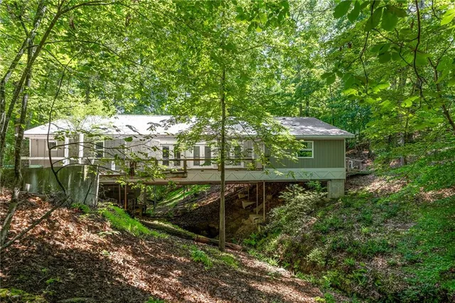 $2,900 | 6567 Tahiti Way, Flowery Branch, GA 30542