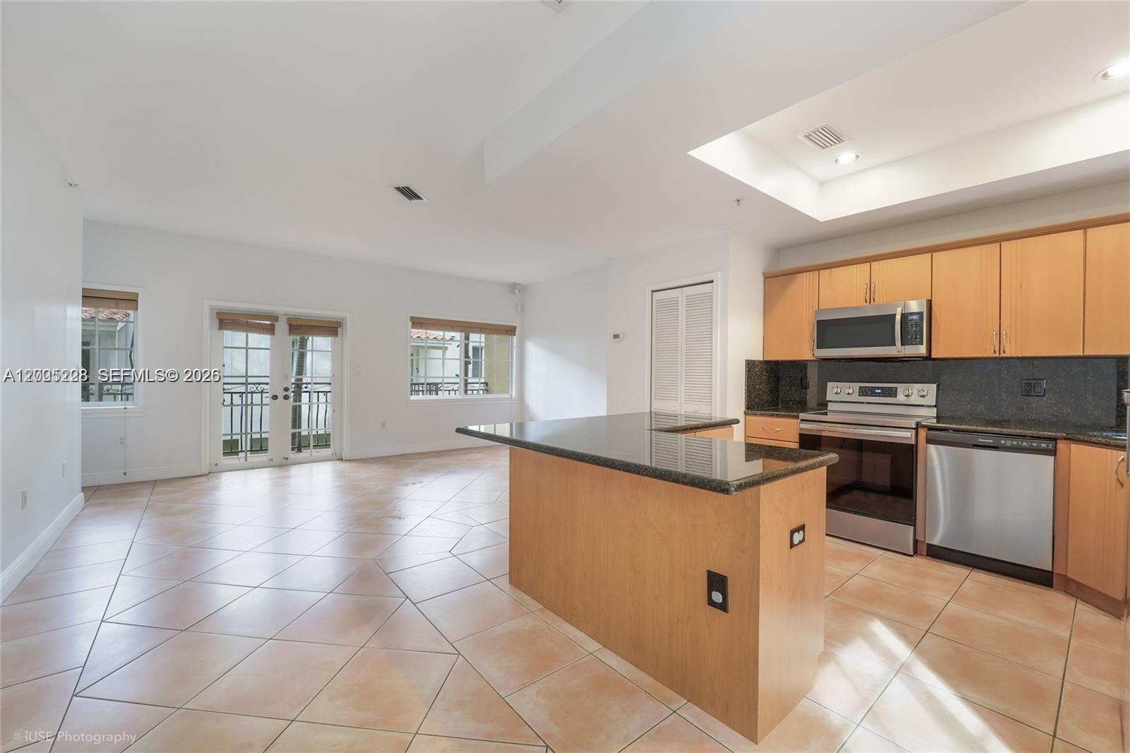 2919 Coconut Avenue, Unit 4 Miami, FL 33133 - Photo 3 of 16