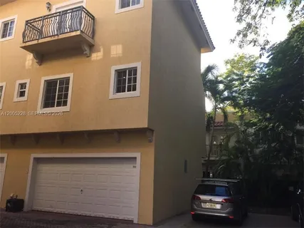 $4,600 | 2919 Coconut Avenue, Unit 4, Miami, FL 33133