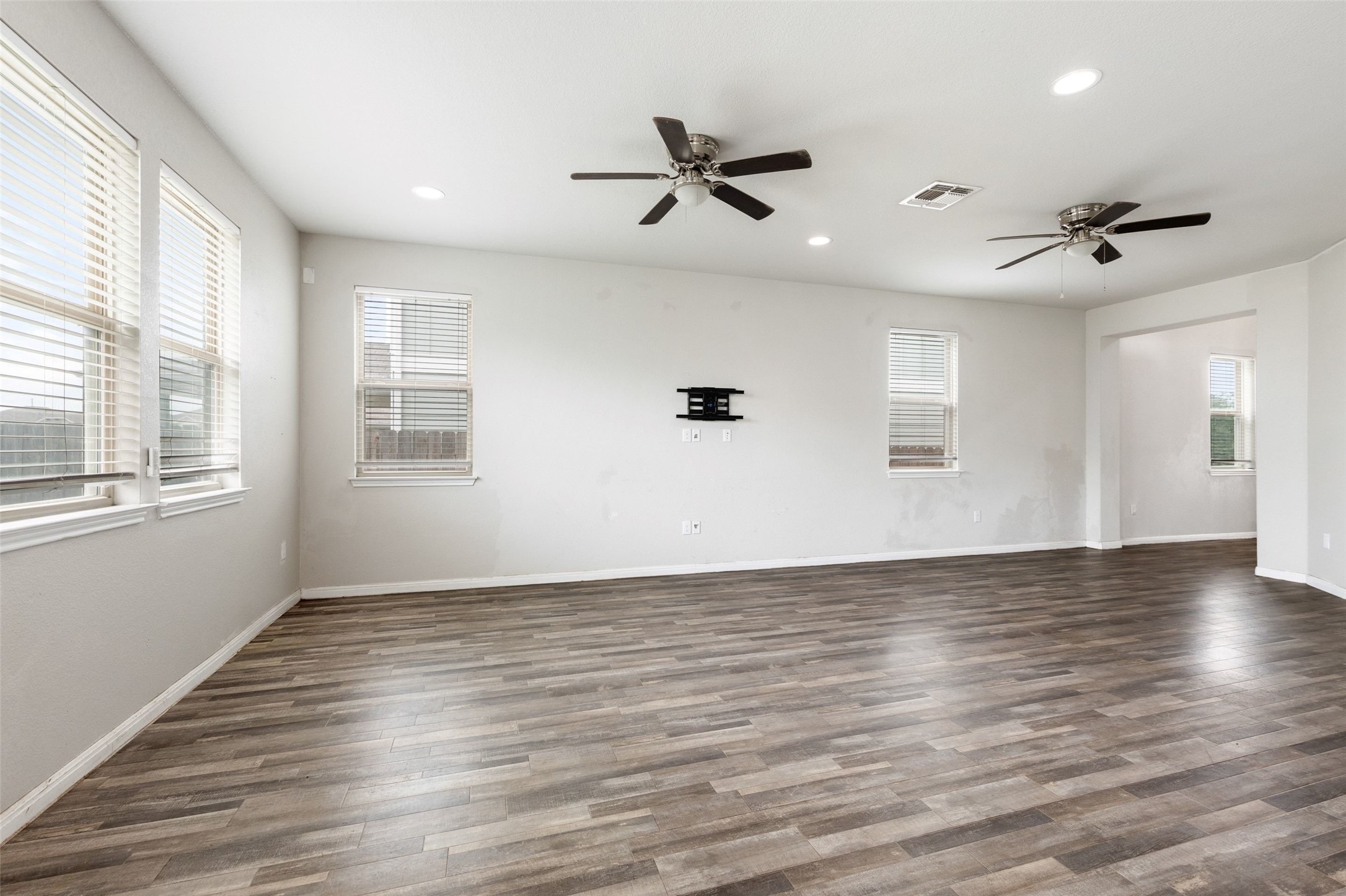124 Guemal Road Buda, TX 78610 - Photo 15 of 38