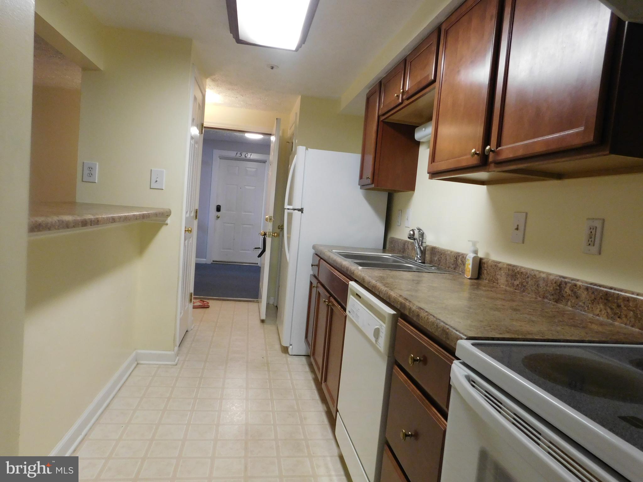 6375 Greenfield Road, Unit 1502 Elkridge, MD 21075 - Photo 4 of 20 Gallery Image 4