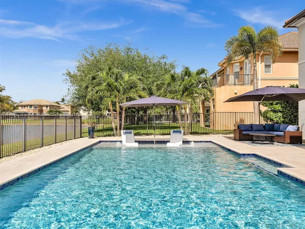 $1,100,000 | 8878 Cobblestone Point Circle, Boynton Beach, FL 33472