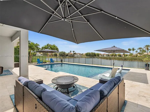 $1,100,000 | 8878 Cobblestone Point Circle, Boynton Beach, FL 33472