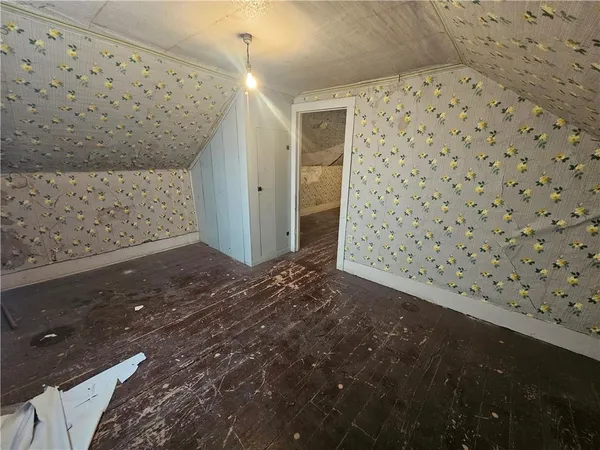 $75,000 | 302 East Bird Street, Hamilton, MO 64644