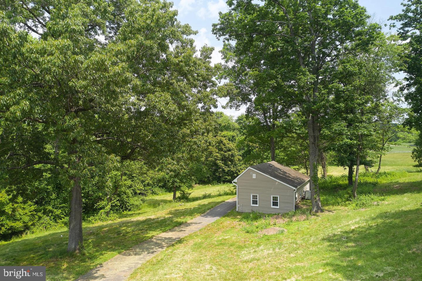 21050 Big Woods Road Dickerson, MD 20842 - Photo 23 of 62 The Cottage
