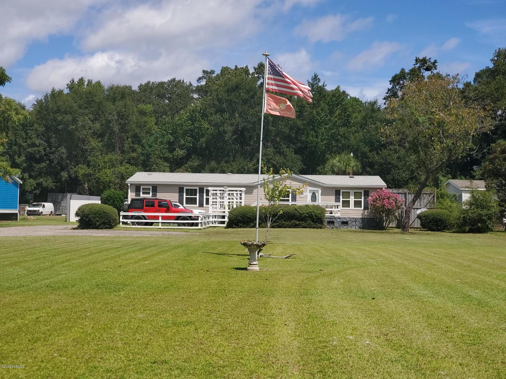 107 Morgan Road Seabrook, SC 29940 - Photo 1 of 5 107 morgan rd front of house