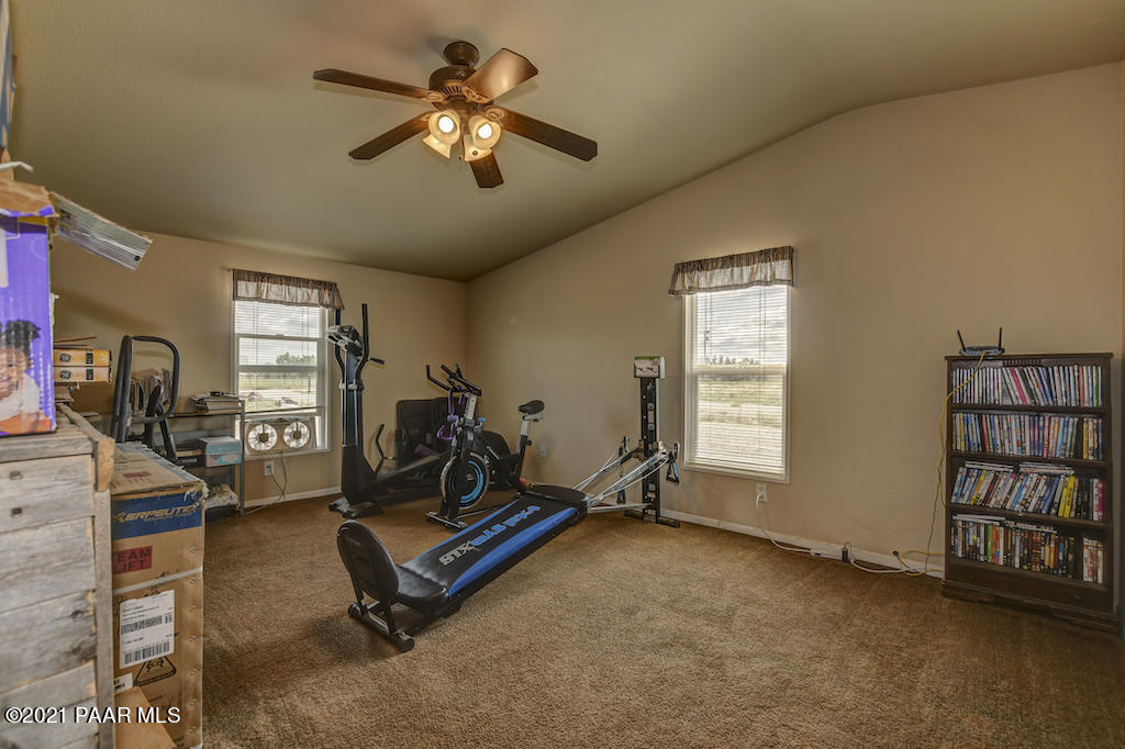 24512 North Big Springs Ranch Road Paulden, AZ 86334 - Photo 17 of 32 017_Family Room