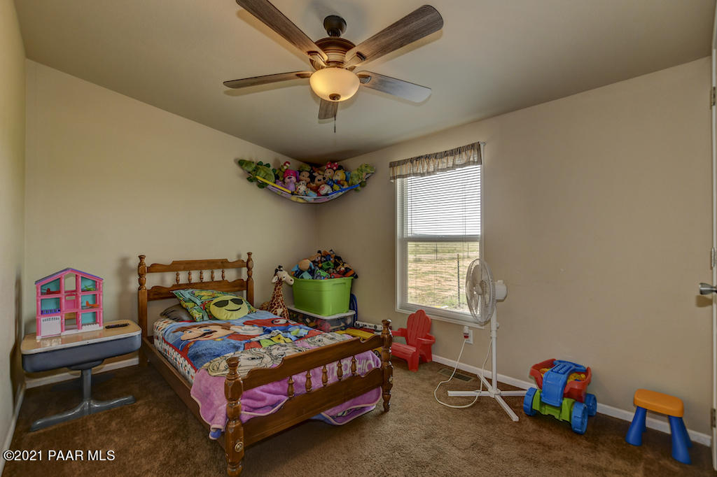 24512 North Big Springs Ranch Road Paulden, AZ 86334 - Photo 23 of 32 023_Guest Bedroom 1