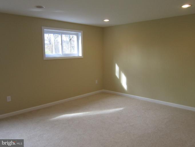 205 West Poplar Road Sterling, VA 20164 - Photo 14 of 27 Interior (General)