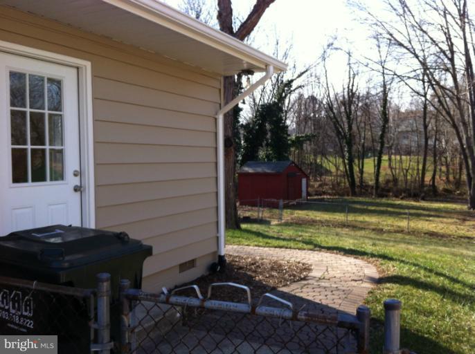 205 West Poplar Road Sterling, VA 20164 - Photo 25 of 27 Exterior (General)