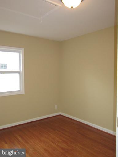 205 West Poplar Road Sterling, VA 20164 - Photo 9 of 27 Bedroom