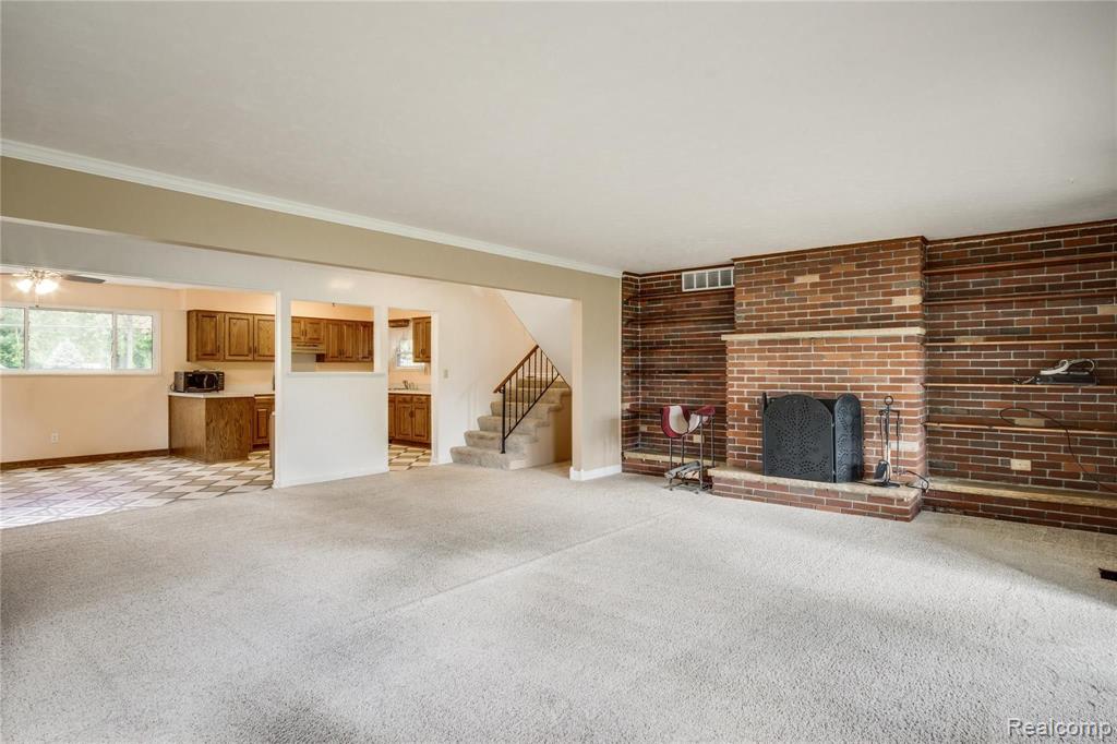 3217 Rolston Road Fenton, MI 48430 - Photo 9 of 30