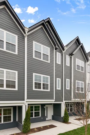 $321,200 | 700 North Dupont Avenue, Unit 107, Madison, TN 37115