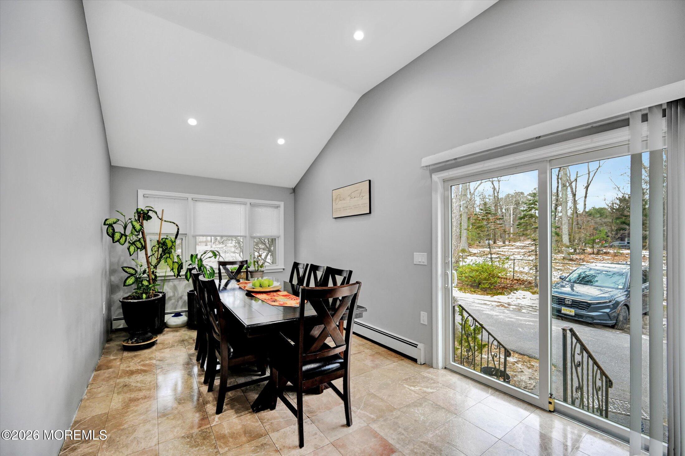206 Cassville Road Jackson, NJ 08527 - Photo 7 of 32 09-Dining Room