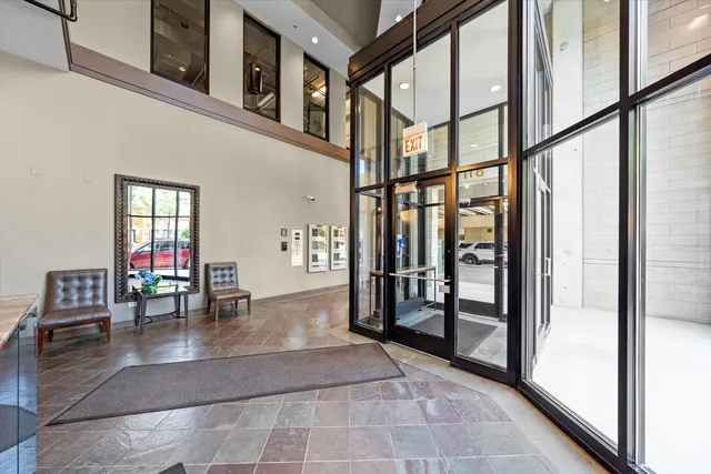 $320,000 | 811 West 15th Place, Unit 709, Chicago, IL 60608