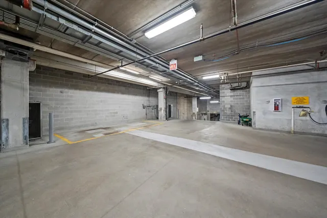 $320,000 | 811 West 15th Place, Unit 709, Chicago, IL 60608