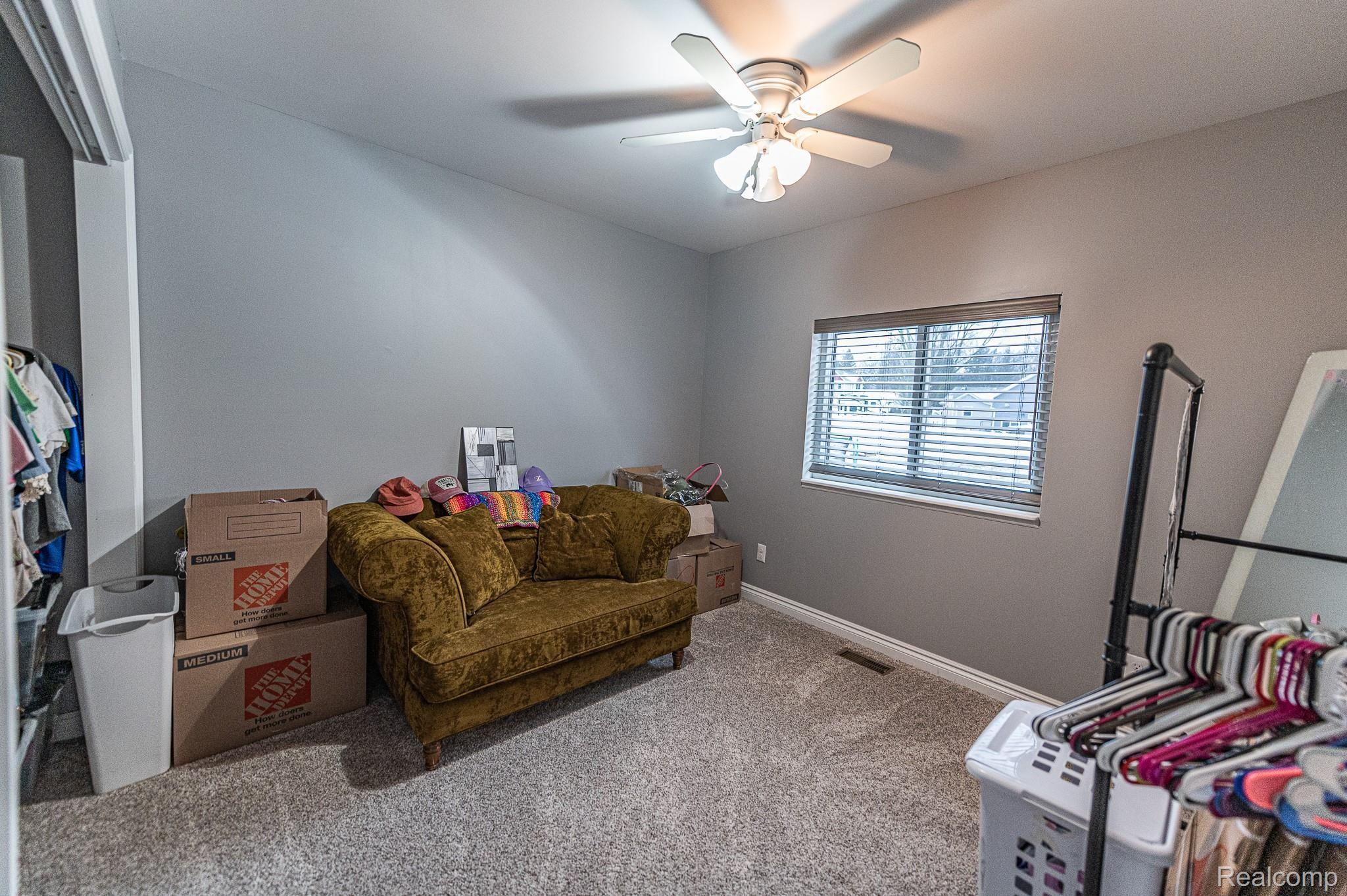 169 Dickenson Street Romeo, MI 48065 - Photo 16 of 47 HardyMediaCompany-237.jpg