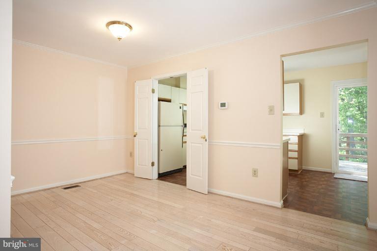 9123 Saffron Lane Silver Spring, MD 20901 - Photo 2 of 26 Dining Room