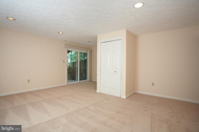 9123 Saffron Lane Silver Spring, MD 20901 - Photo 11 of 26 Family Room