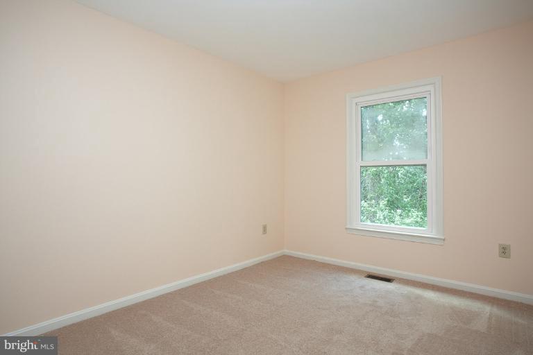9123 Saffron Lane Silver Spring, MD 20901 - Photo 25 of 26 Bedroom 2