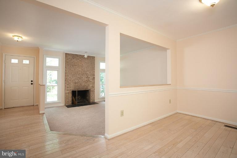 9123 Saffron Lane Silver Spring, MD 20901 - Photo 7 of 26 Dining Room