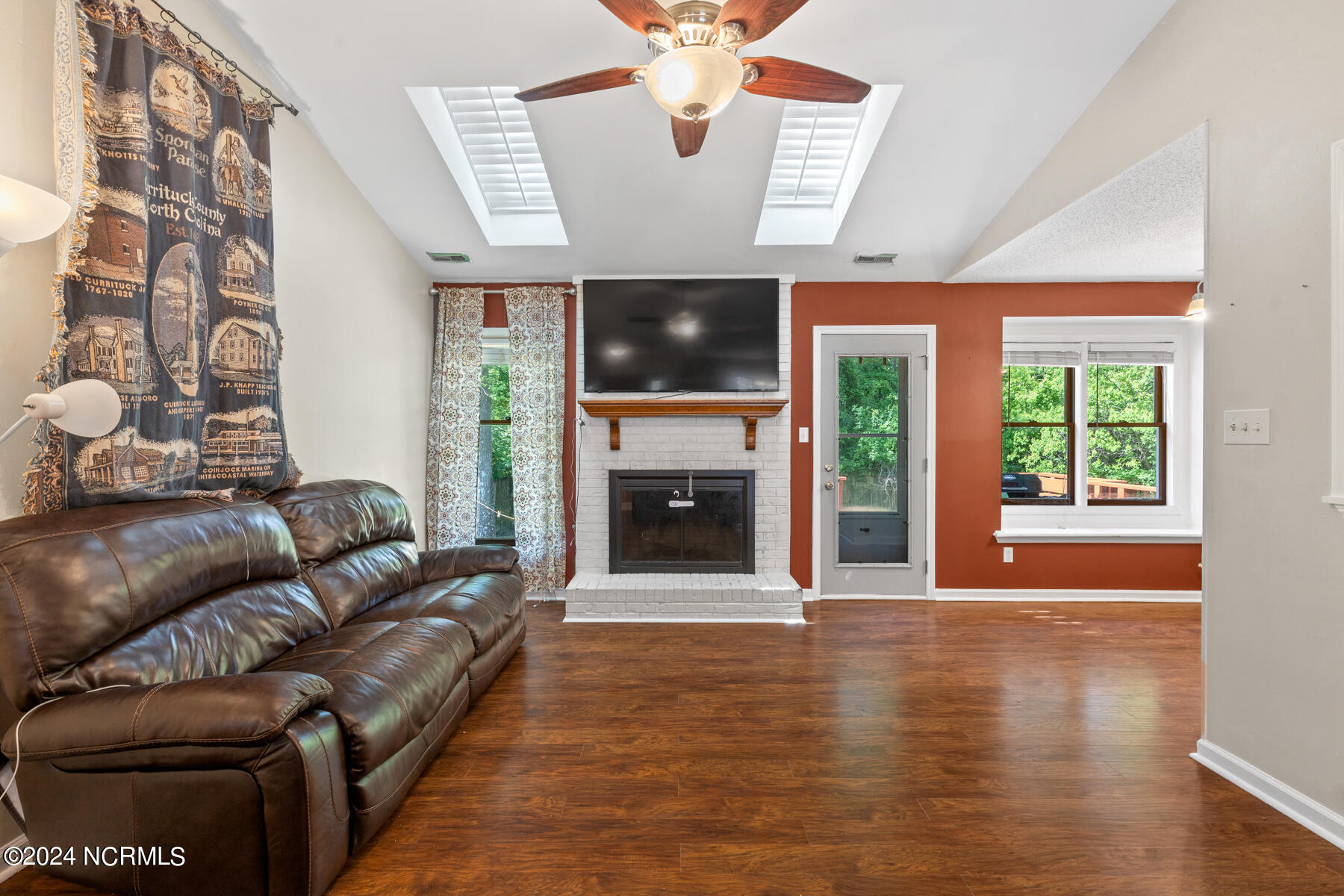 128 Raintree Circle Jacksonville, NC 28540 - Photo 6 of 20 raintree-8