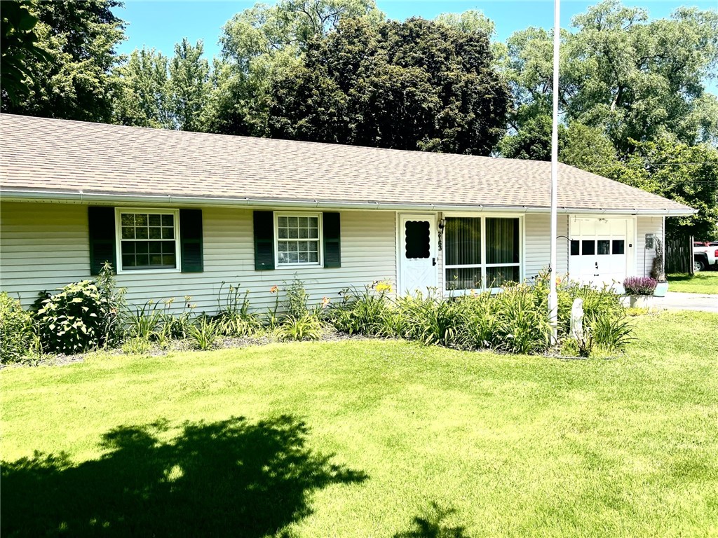 2163 Lake Road Ontario, NY 14519 - Photo 2 of 17