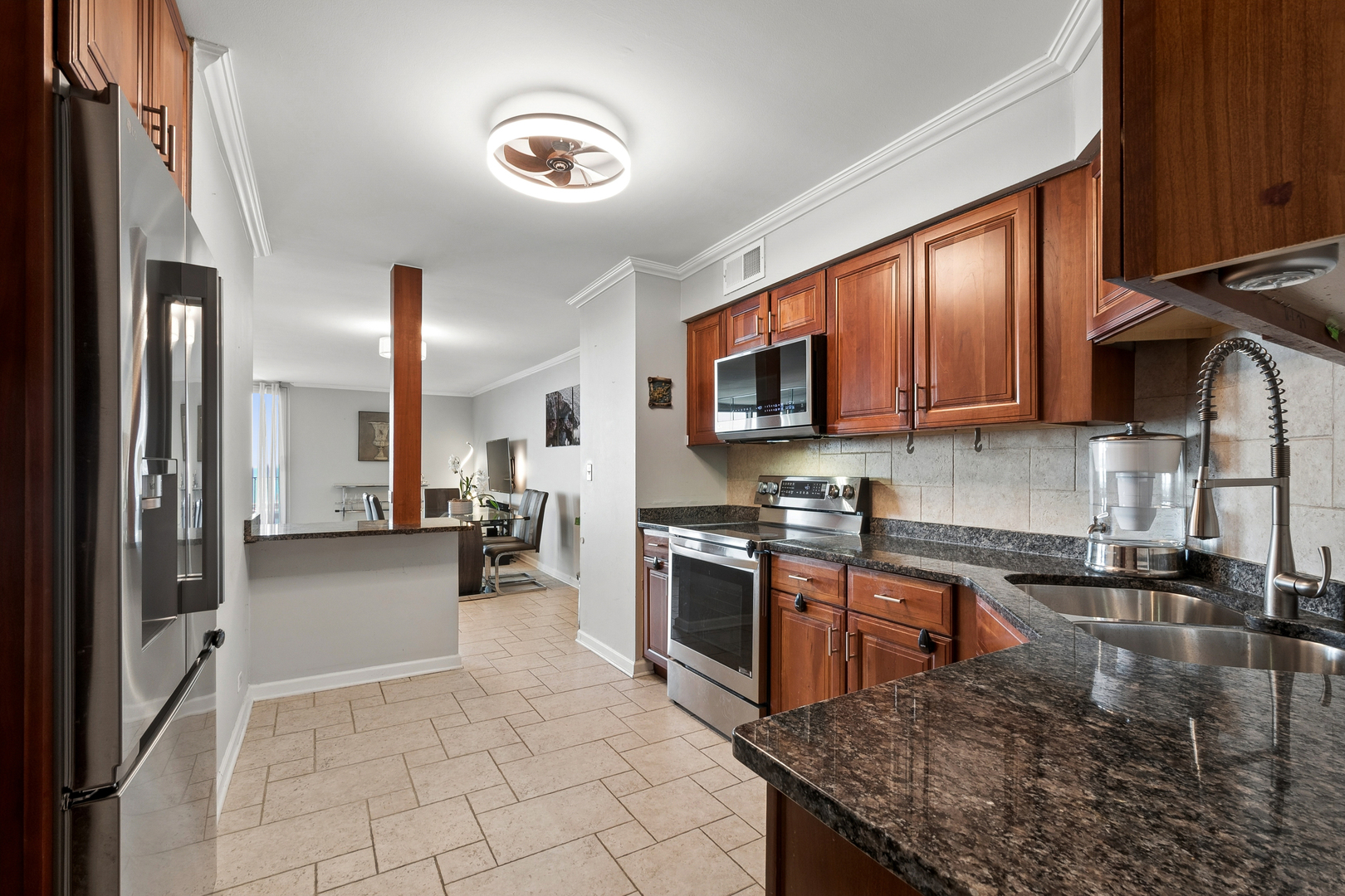 6033 North Sheridan Road, Unit 36F Chicago, IL 60660 - Photo 13 of 29