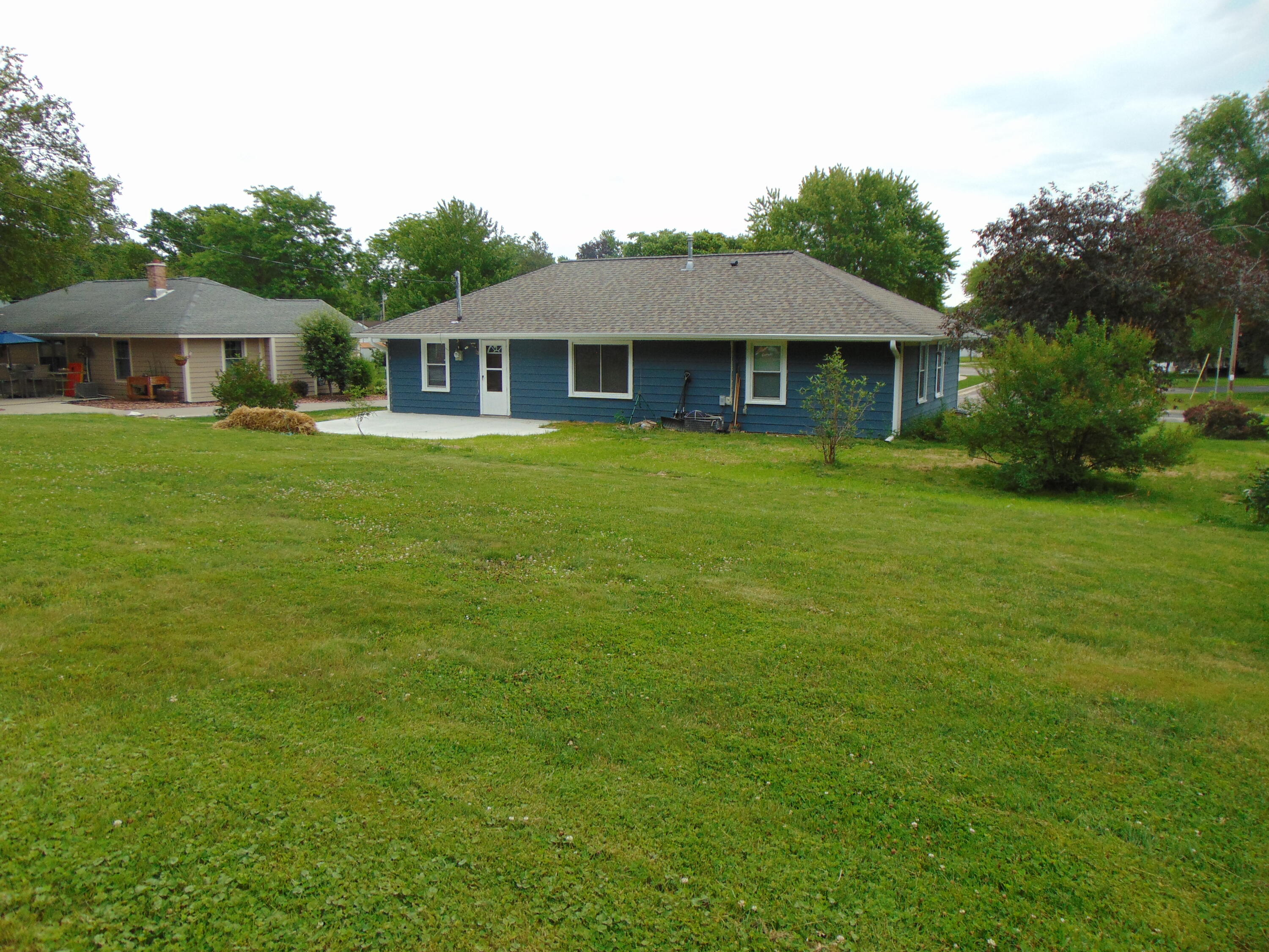 517 Maple Street Mukwonago, WI 53149 - Photo 26 of 30 Back Yard