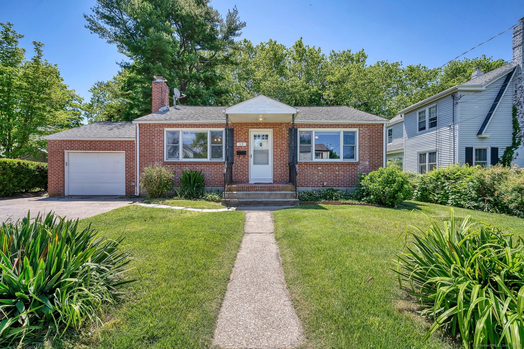 12 Mansfield Road New London, CT 06320 - Photo 1 of 1 Gallery Image 1