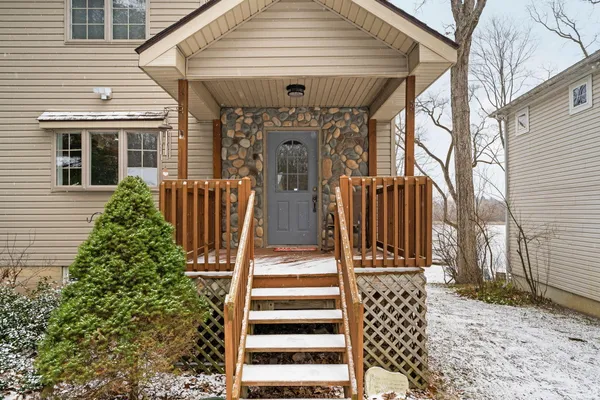 $625,000 | 6511 Forest Beach Drive, Brighton, MI 48116