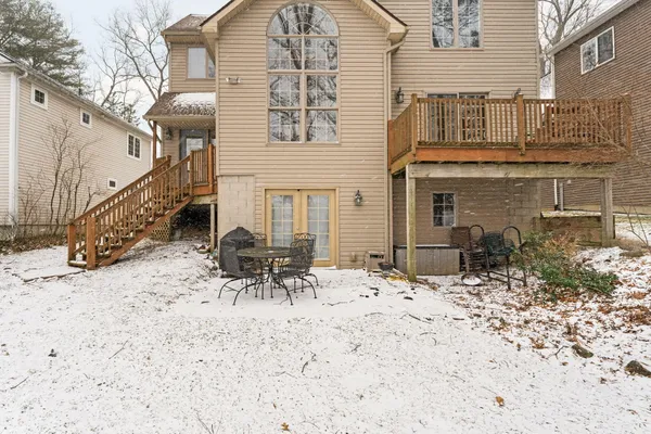 $625,000 | 6511 Forest Beach Drive, Brighton, MI 48116