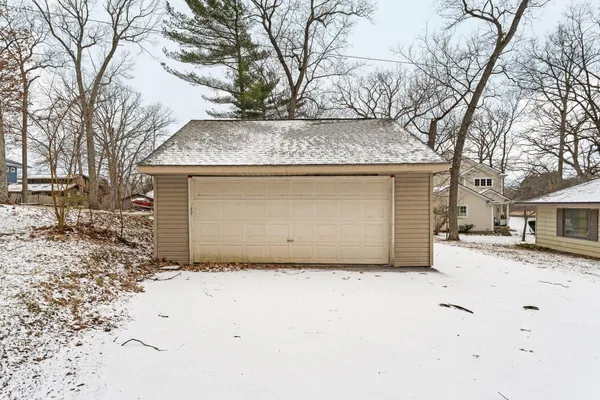 $625,000 | 6511 Forest Beach Drive, Brighton, MI 48116