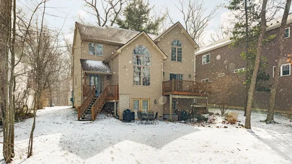 $625,000 | 6511 Forest Beach Drive, Brighton, MI 48116