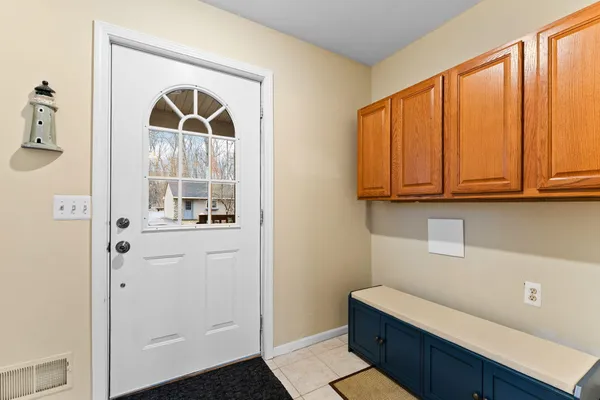 $625,000 | 6511 Forest Beach Drive, Brighton, MI 48116