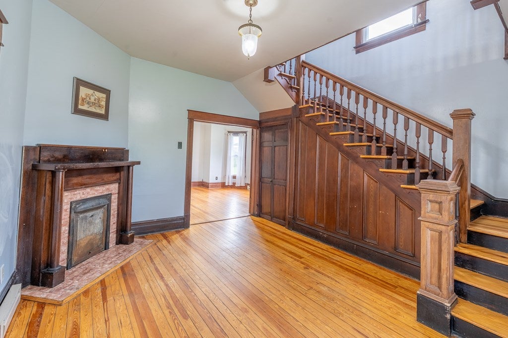3083 Greenbriar Road Draper, VA 24324 - Photo 4 of 42 Gallery Image 4