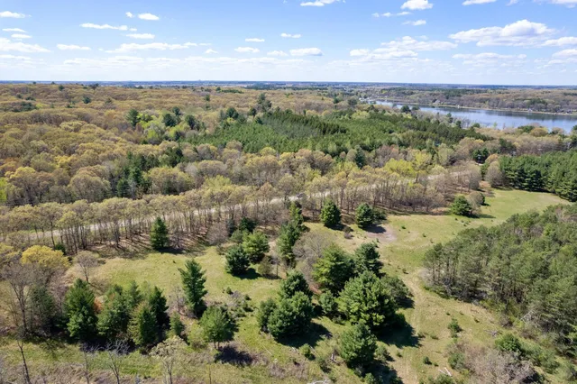 $400,000 | 40.00-ac County Rd FF, Hancock, WI 54943