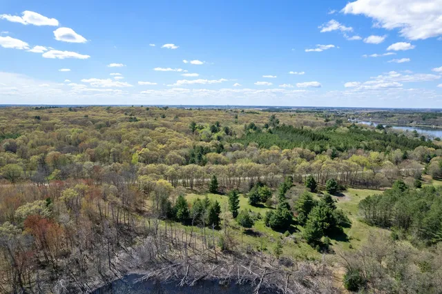 $400,000 | 40.00-ac County Rd FF, Hancock, WI 54943