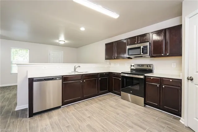 $1,960 | 2049 Chapel Park Lane, Greensboro, NC 27405