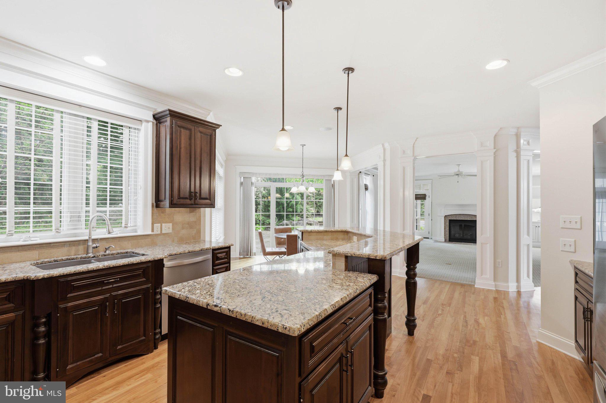 340 Royal Hunt Way Lititz, PA 17543 - Photo 22 of 65 Kitchen